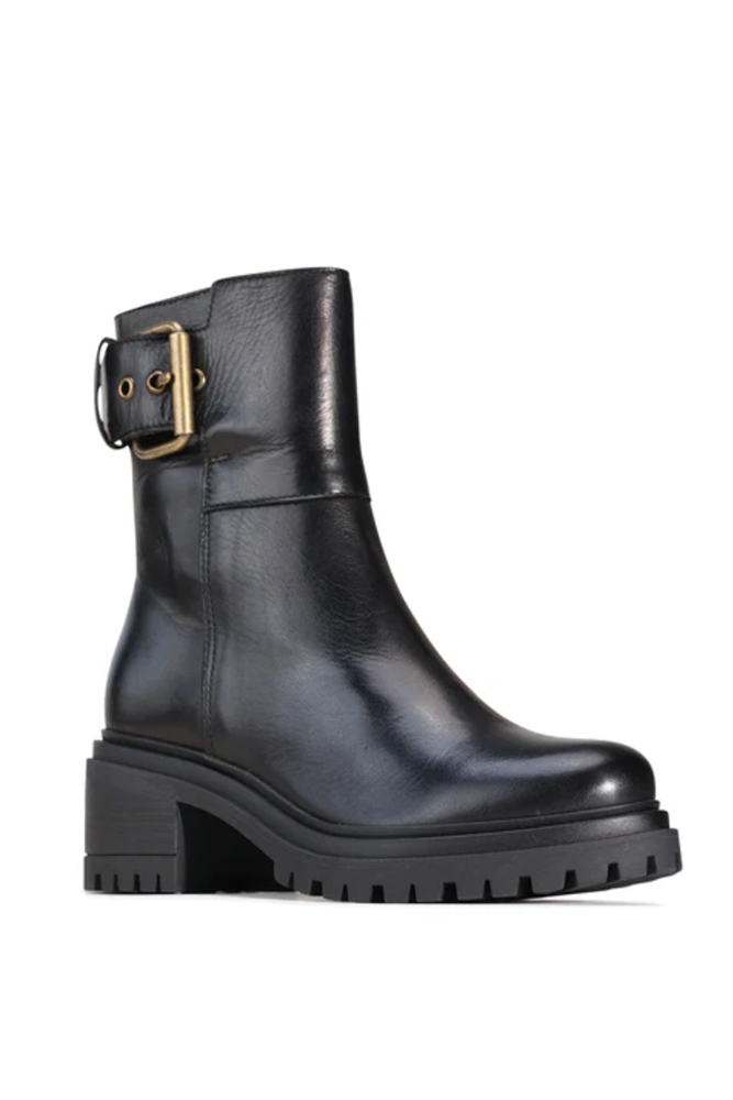 Shop Black Sunderland Leather Ankle Boots By Eos - Origen Imports