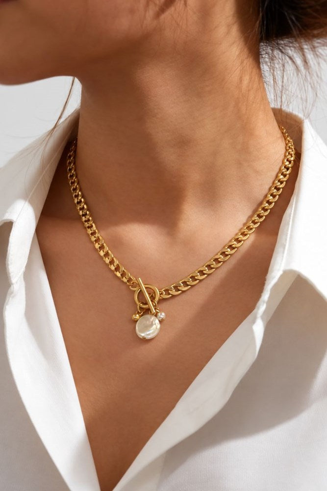 Brenna gold chain with freshwater pearl necklace