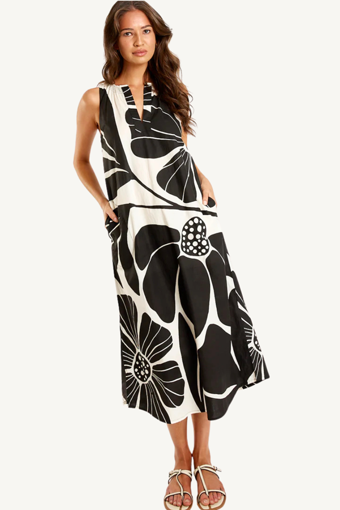 Corocoro Sleeveless Dress by Itami