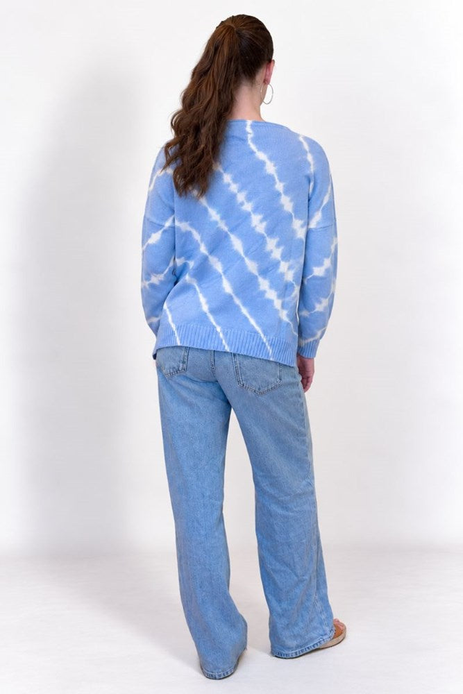 Isla Diagonal Tie Dye Sweater - Light blue