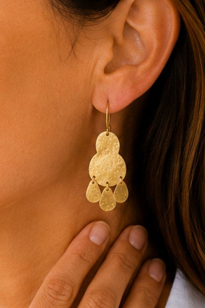 Drop Disc earring in gold