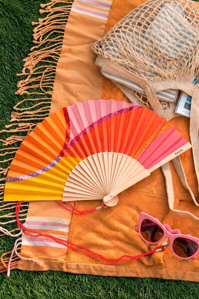 Colourful glitter fan