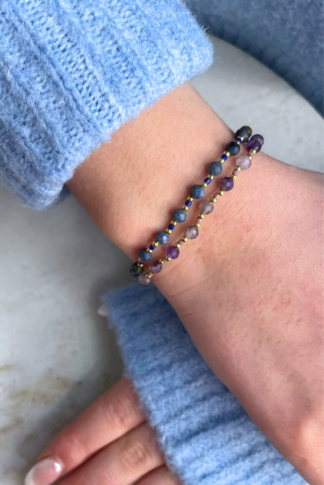 Sliding Knot Bracelet With Cutting Stone