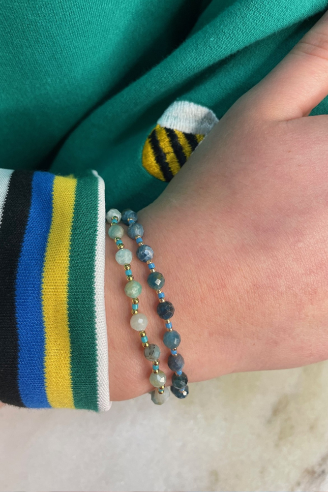 Sliding Knot Bracelet With Cutting Stone