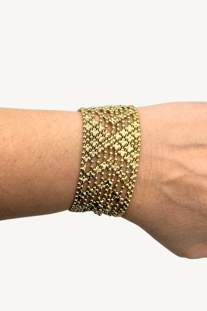 Shop Gold Mesh Arrow Bracelet (W. 3cm) by Origen - Origen Imports