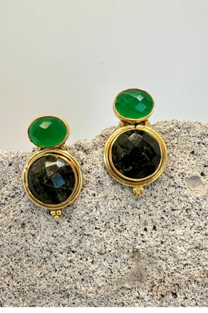 Shop Oval and Round Handcut Black and Green Gemstones Gold Earrings - Origen Imports