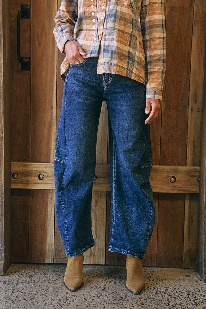 Mid Denim Idaho Barrel Jean by Italian Star