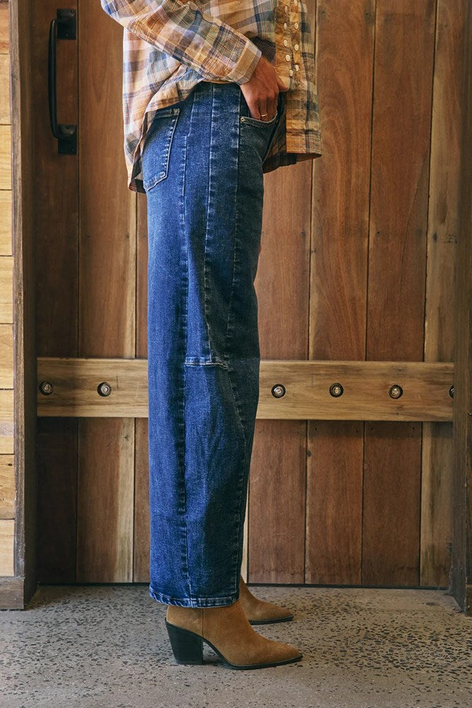Mid Denim Idaho Barrel Jean by Italian Star
