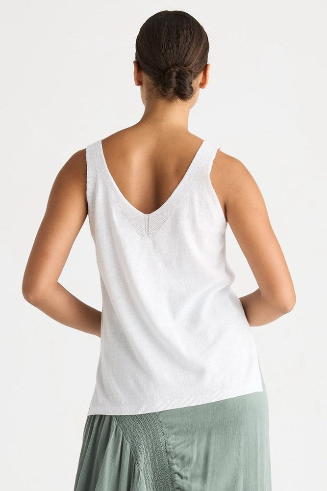 Ld + Co Sleeveless V Neck Top - white