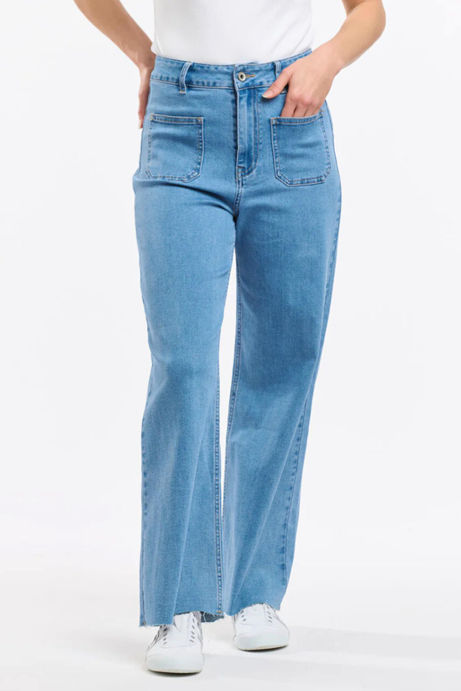 Shop Light Wash Eddie Jeans 7/8 by Italian Star - Origen Imports