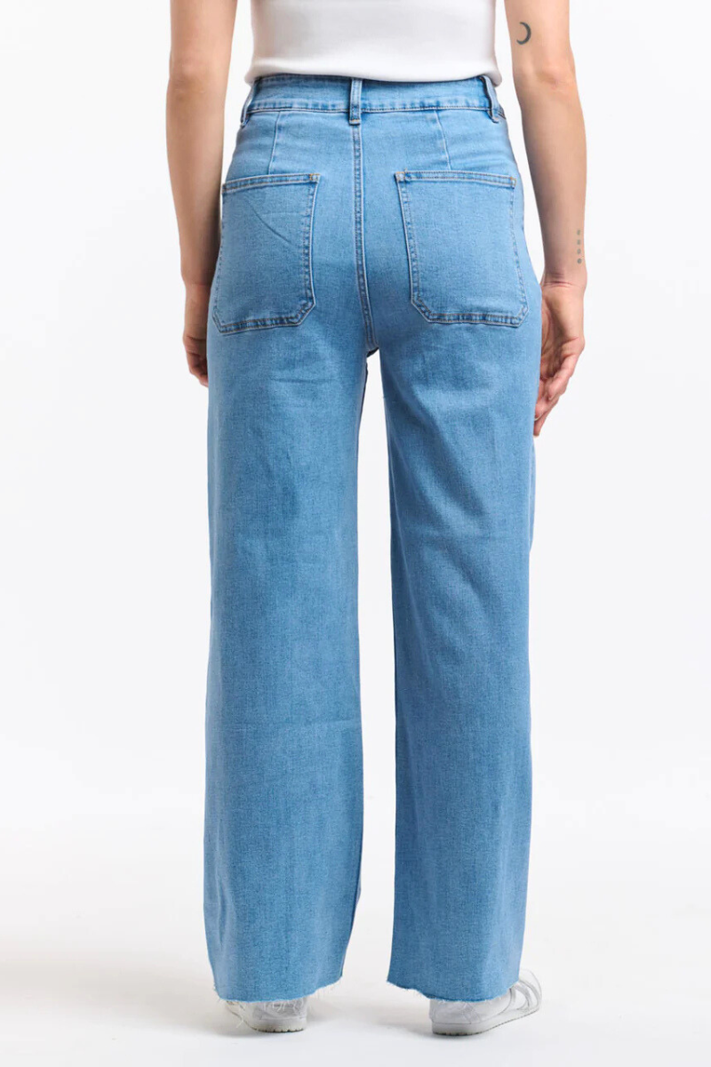 Shop Light Wash Eddie Jeans 7/8 by Italian Star - Origen Imports