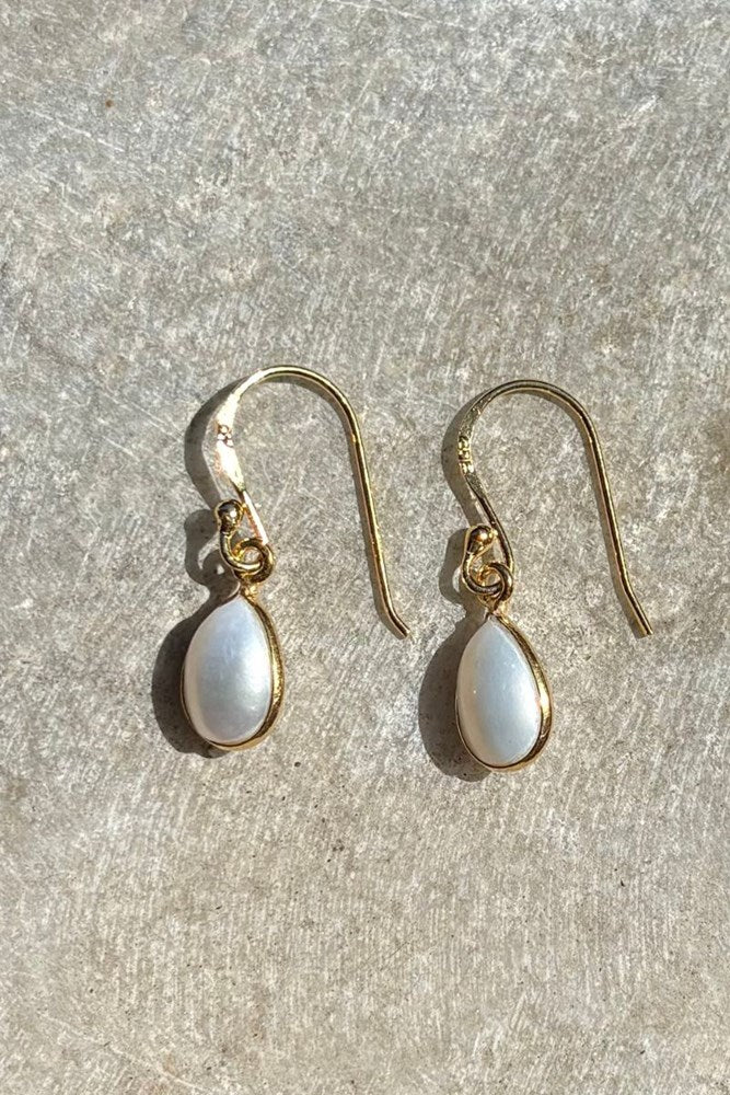 925 Sterling Silver Yellow Gold Pearl Earrings – 7x10mm