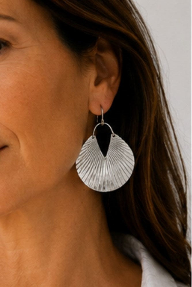 Shell Earrings in silver