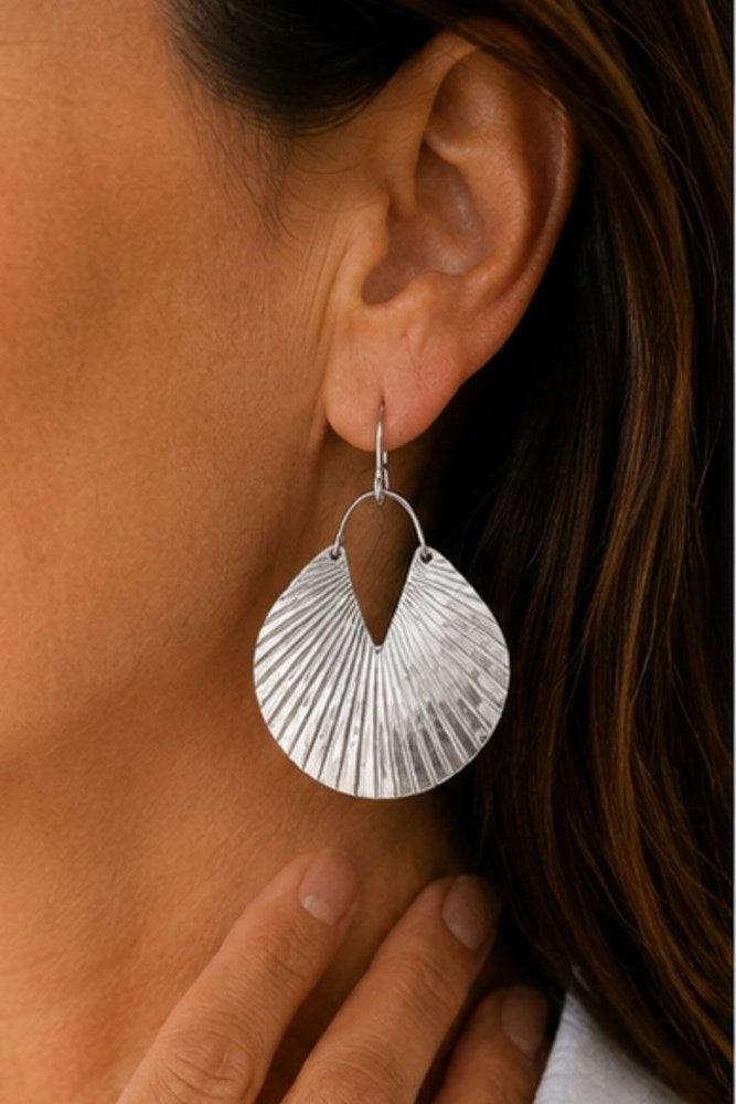 Shell Earrings in silver
