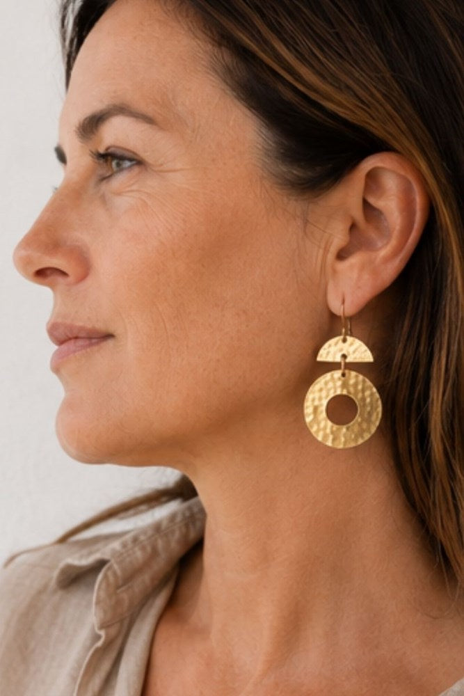 Textured Earring in gold