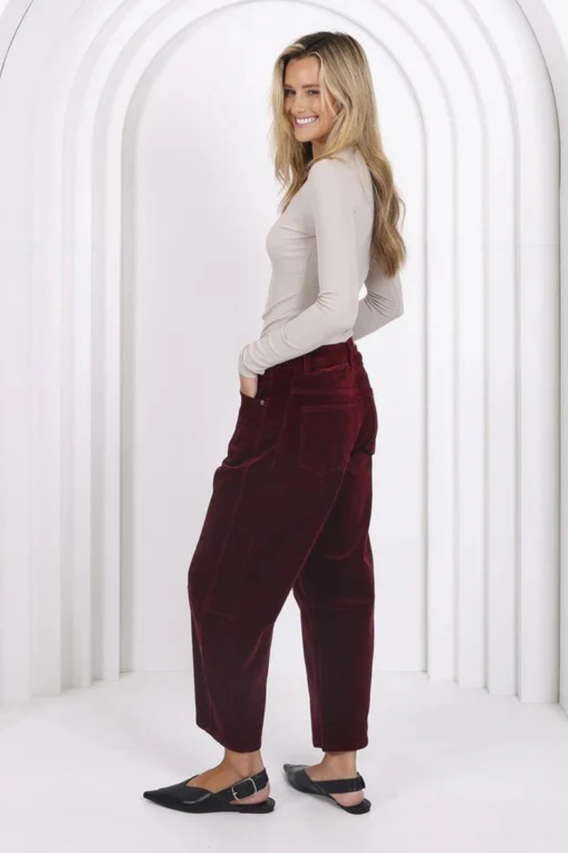 Toni Barrel Corduroy Jeans by Monaco - Burgandy