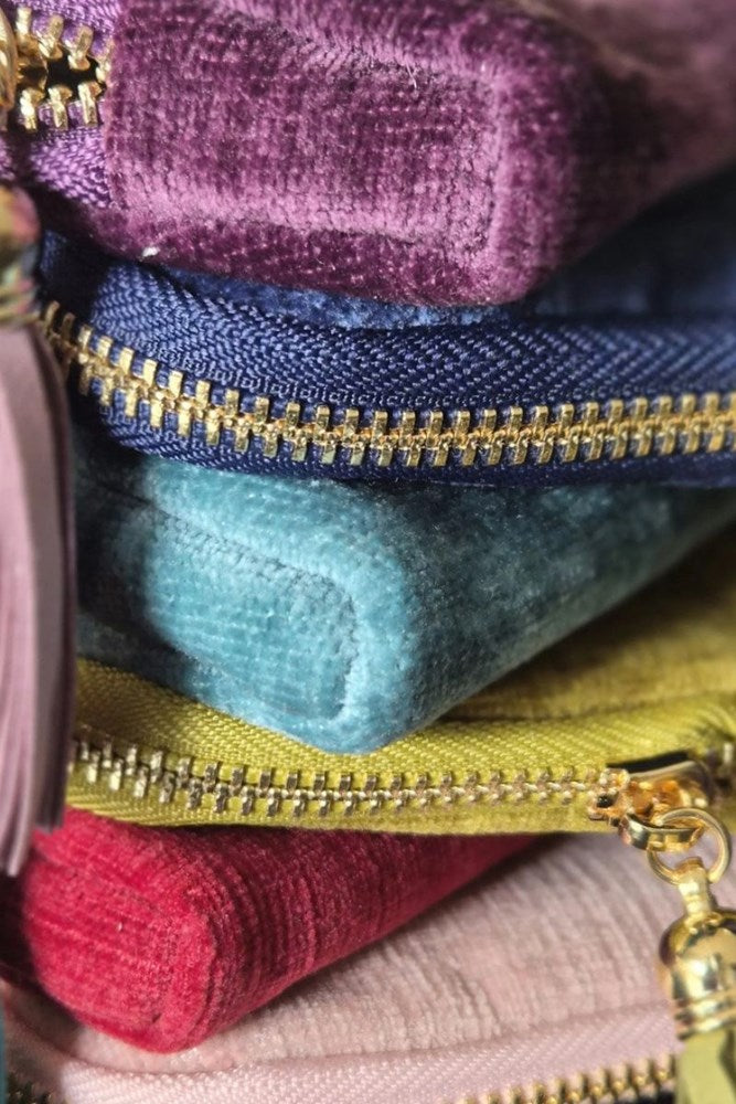 Velvet jewellery travel pouch
